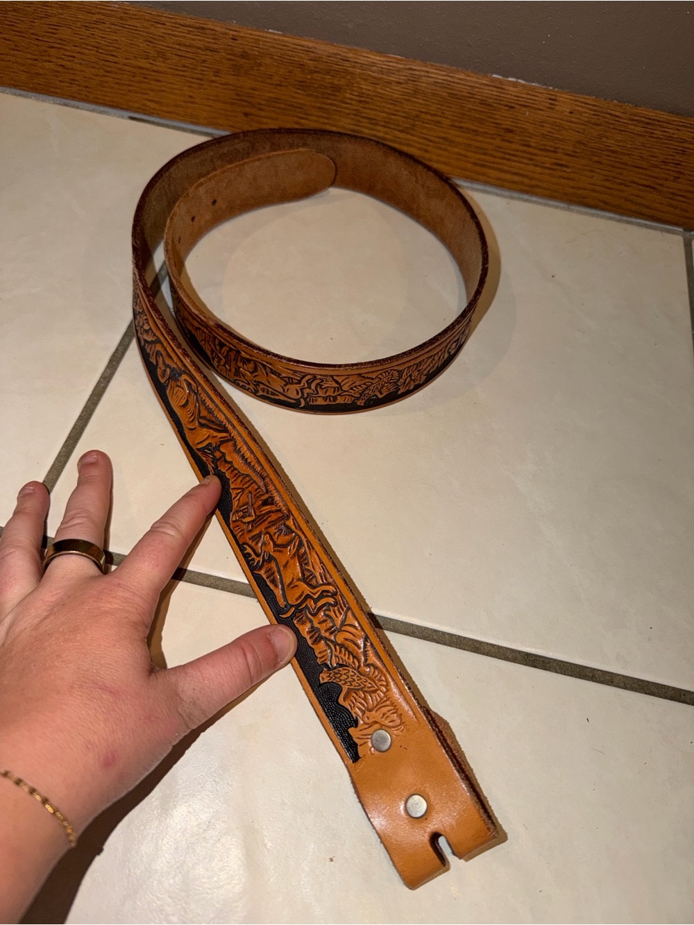 Vintage Tooled Leather Western Belt Animals